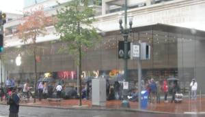 IdiotsWaiting4IdiotPhone6