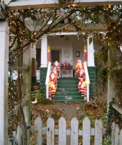 ChristmasPorch2