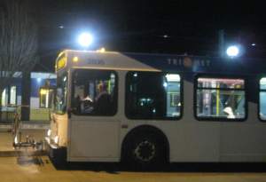 SisReadingHerGoodBook