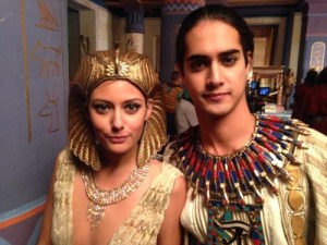 avan-jogia-tut