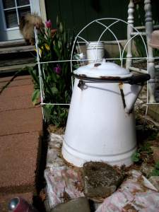 SisAndisYardOrnament